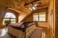 Log Cabin Lodge Overlooking Ohio River Near Creation Museum & Arc Encounter