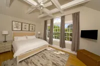 Secret Villa I @ Old Town with Private Pool, close to Duval!