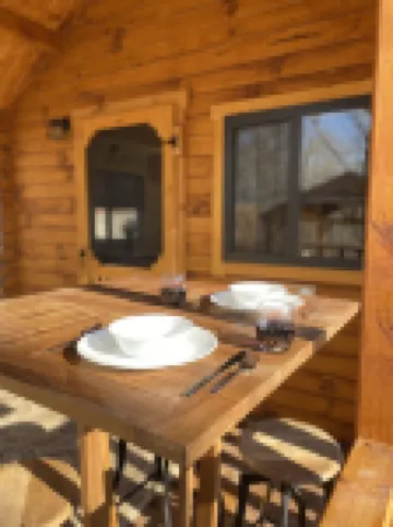 Secluded Log Cabin with Premium Hot Tub under Gazebo