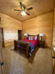 CLEAR VIEW CABIN - only 1 mile from Van Buren & Current Rvr @ Big Spring Park!