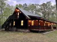 Charmed! A Hochatown gem - private, NEW HOT TUB, and great location!