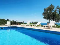 Orhideja und Magnolia - Pools