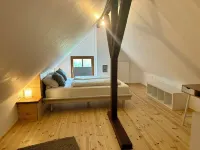 Stilvolle Blockhütte mit Kaminofen - Nähe Nürburgring, Ahrtal und