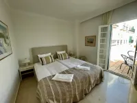 Luxury Townhouse Sea Views 10 Min from Puerto Banús - บังกะโล