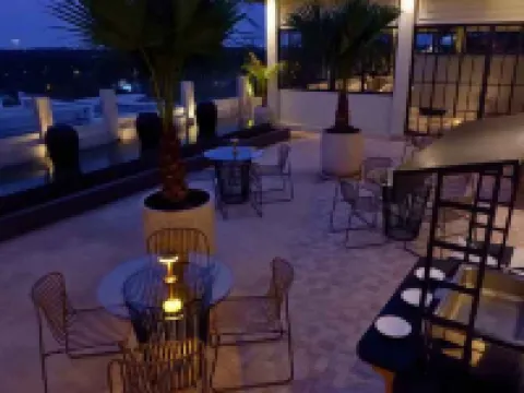 The Grantage Hotel & Sky Lounge Hotels in Pagedangan