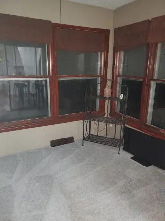 Valley Creek Place, A Charming 3-bedroom home with a Creek view & Wi-Fi