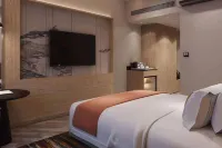 Ramada Encore by Wyndham Gurugram Dwarka Expressway Hôtels à : Gurgaon