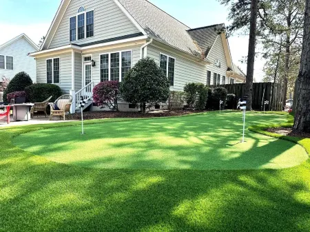 New Putting Green / 5 Mins to Pinehurst / Sleeps 8
