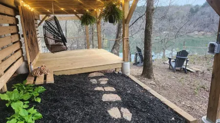 Stunning Lakeside Glamping Dome