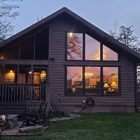 Vista Ridge Cabin, A Romantic Getaway in Helen, GA