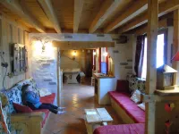 spacious apartment in mountain chalet Hôtels à proximité de : Spa Les Flocons de Chamrousse