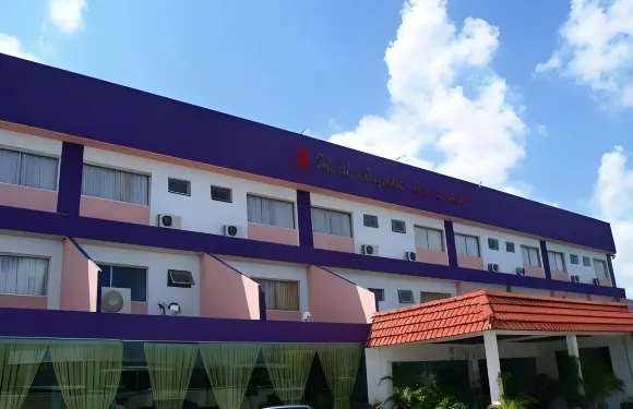 特魯克尹譚昂素卡酒店