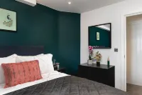 Bright Spacious Condo Free Parking 5Min to Beach - parking
