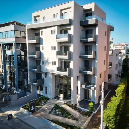 Wellnest Hotel Отели в г. Маруси