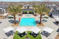 Breezy Modern House in Casa Grande with Pool,BBQ - Pools