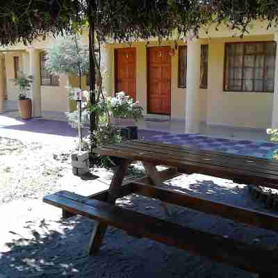 Pacific Conqueror Self Catering Units Hotel Exterior