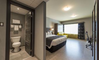 Hotel & Suites le Dauphin Drummondville
