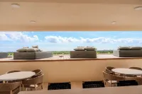 ลักชัวรี จังเกิล คอนโด บาย คาซาโก