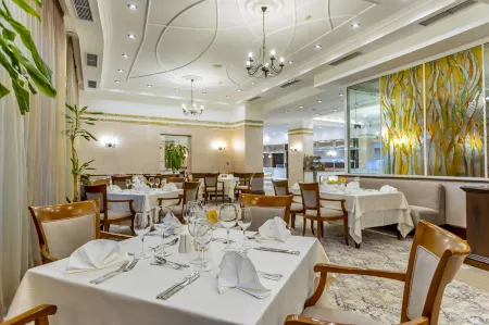 Grand Hotel Pomorie - Medical Spa Отели в г. Поморие