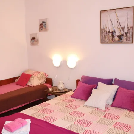 Guest House Tomanovic Отели в г. Герцег-Нови