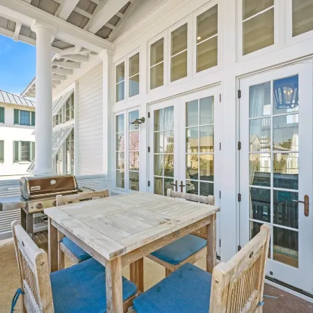 Gulf Views Steps to Seaside Town Center Bella Vita - Newly Remodeled! 4 Bedroom Home by Redawning