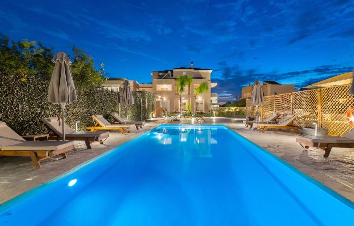 L & C Boutique Apartments