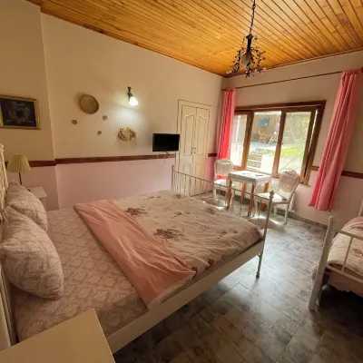 إليزا بوتيك أوتل Hotels near دير سانت جورج