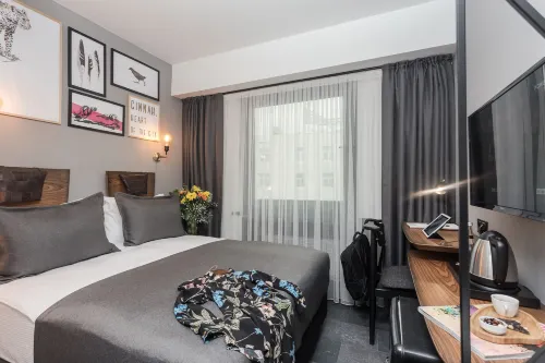 Hotel Cinnah - parking