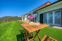 Central Suites Arouca Hotels in Raiva