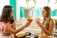 โรงแรม โคโค่ บีช บาย โครมา - พร้อมอาหารเช้า