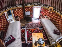 Karkyra Glamping Hotels in Tyup