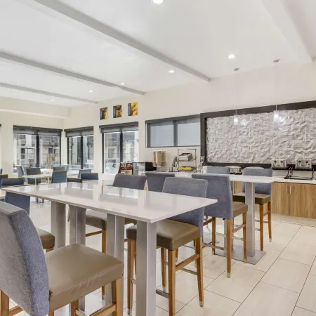 Best Western Carlsbad by the Sea Отели рядом с достопримечательностью «Аквариум СИ ЛАЙФ»