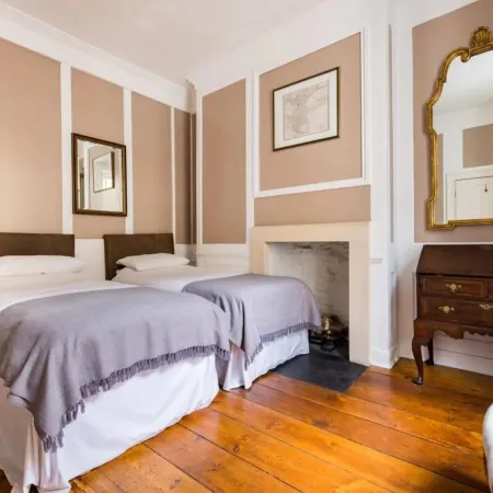 Spacious & Homely Georgian Town House Central Bath