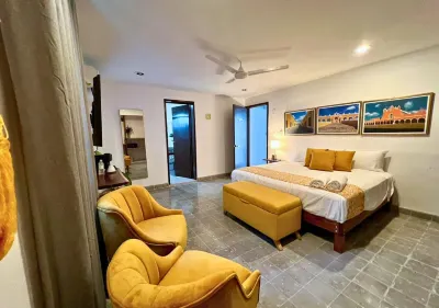 Casa Ekinox Hotels near Caffe Latte Itzimná