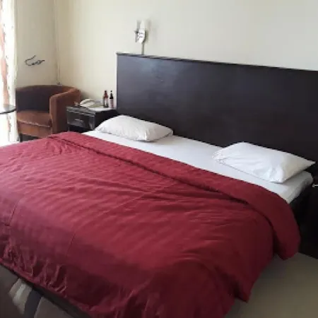 Mg Way Hotel