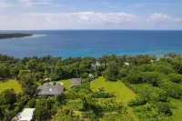 Nakatumble - Luxury Sustainable Villa with Farm Hotels in Hideaway Island