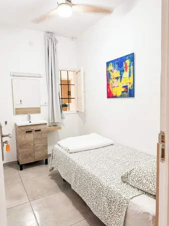 Cisne Hostal by Nest Отели в г. Сан-Антонио-Абад