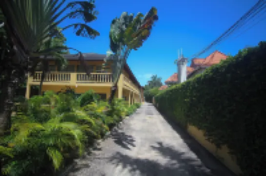 มูนไรส์ วิลลาส์