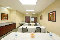 Holiday Inn Express & Suites Willcox