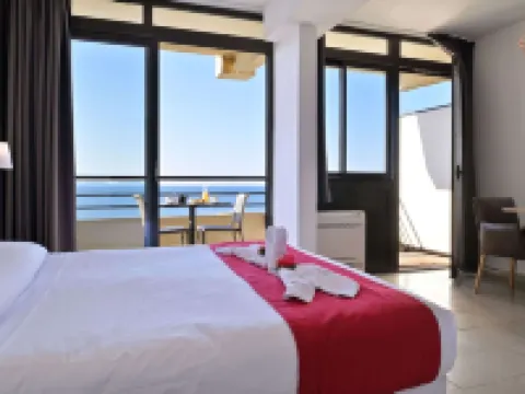 Résidence les Calanques Hôtels à : Ajaccio