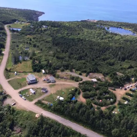 Whale Cove Inn