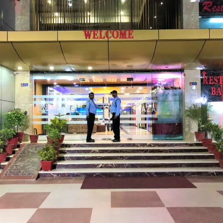 Hotel SGT Plaza