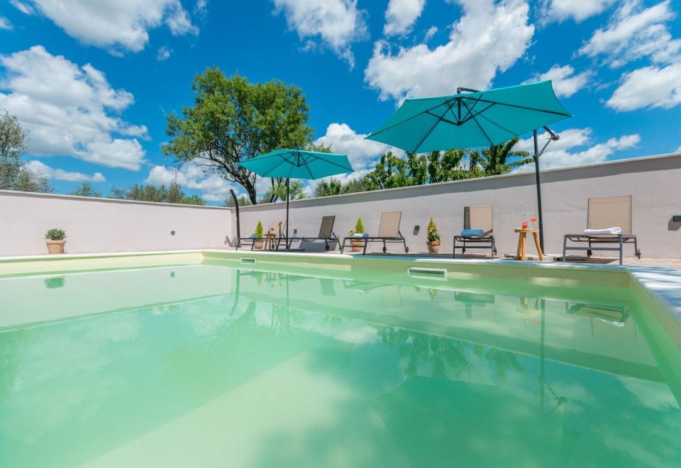 Hotel Villa Summer House, Leisure & Recreation, Outdoor Swimming Pool