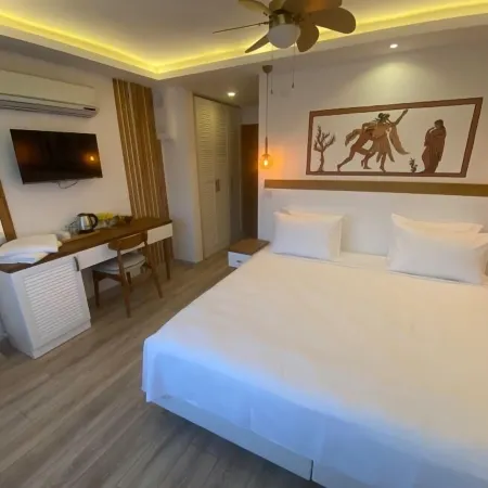 In Ephesus Hotel and Art Galery