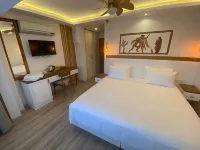 In Ephesus Hotel and Art Galery