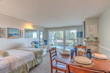 Inn at Otter Crest