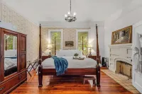 The Veranda Historic Inn Hotels in Peachtree City