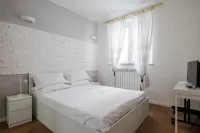 XVI Charm Apartment by Wonderful Italy
