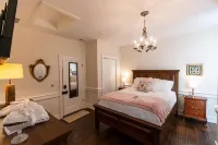 Thomas Rose Inn Hotels in Fairlea