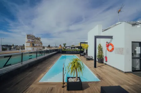 EsZentrico Suites Jerez Отели рядом с достопримечательностью «Фортеця в Хересі-де-ла-Фронтера»